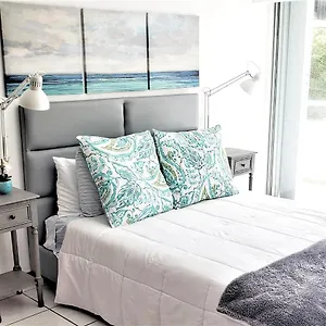 Apartment Kasa Ritz At The Lagoon Large Studio 1 Block To Beach At La Concha, San Juan